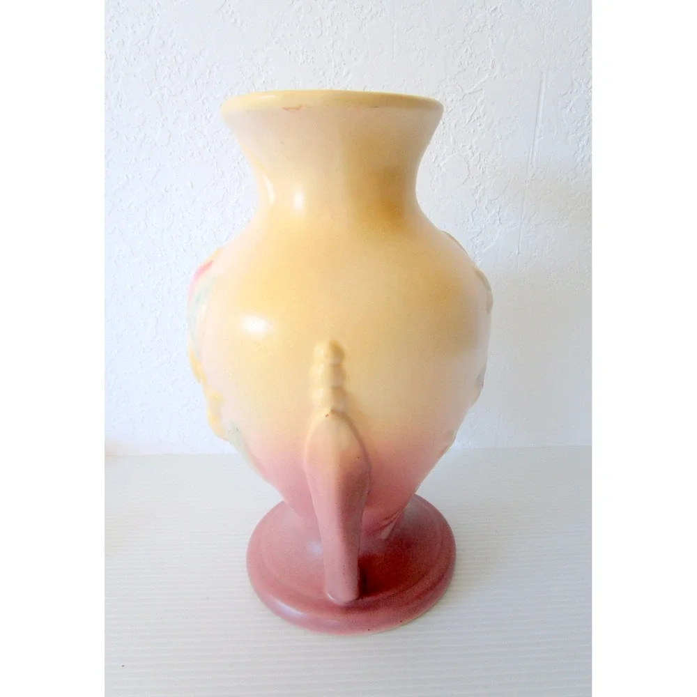 Hull Magnolia Double Sided Handled Art Vase Pastel Matte 9